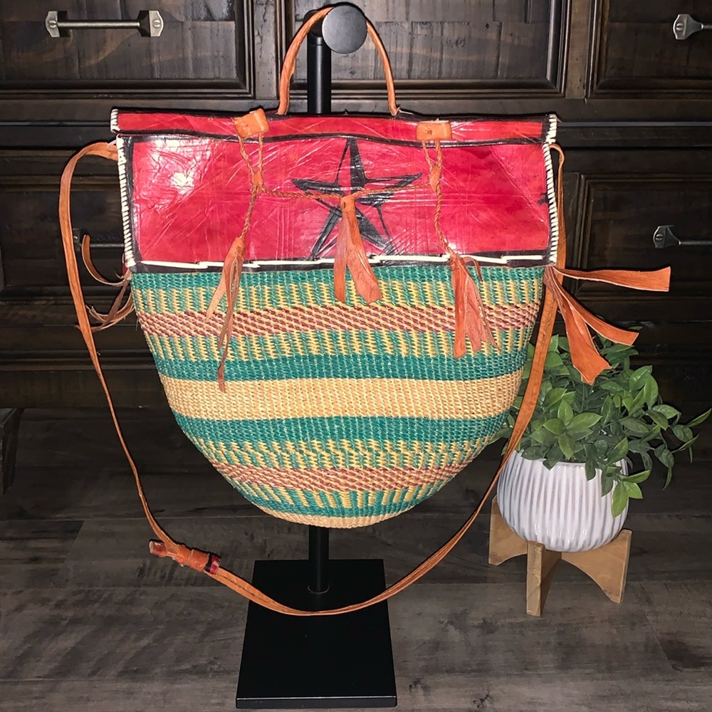 VINTAGE GHANAIAN WEAVED BASKET & BOLGA LEATHER SHOULDER BAG